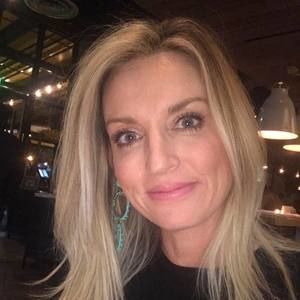 Meet your Posher, Michele